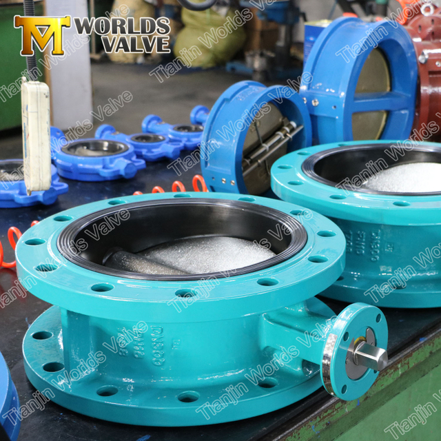 가황 시트가 있는 이중 플랜지 버터플라이 밸브